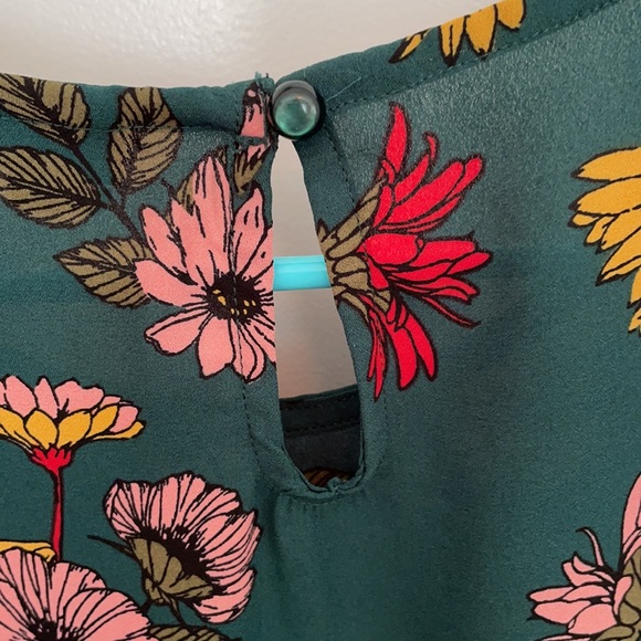 SOLD Art class target brand 2 piece set - Picture 5 of 8